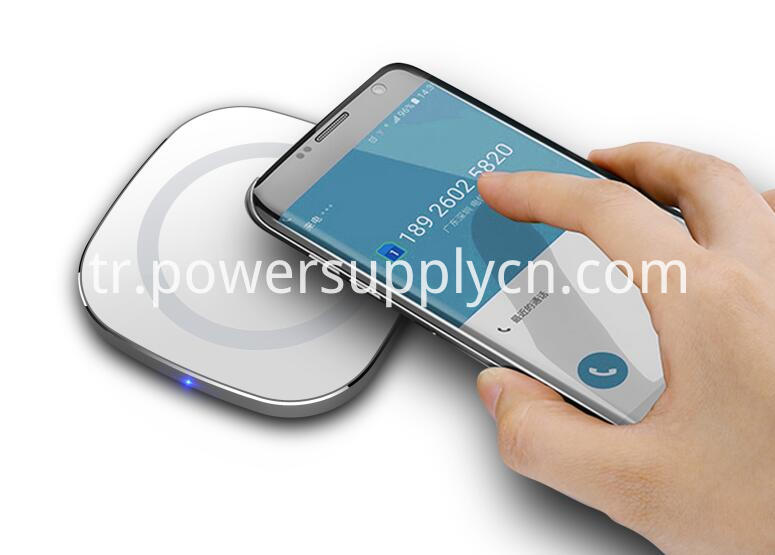 Alüminyum alaşım 10w kablosuz şarj pedi Aluminium Alloy 10w Wireless Charging Pad
